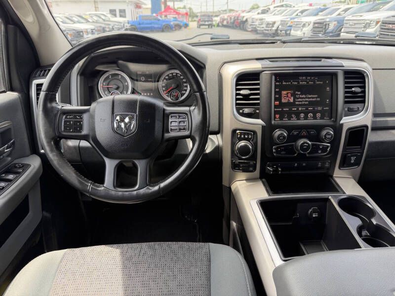 2015 RAM 1500 Image 13