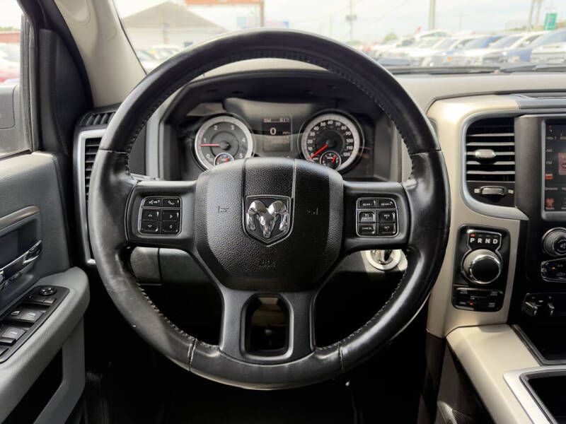 2015 RAM 1500 Image 16