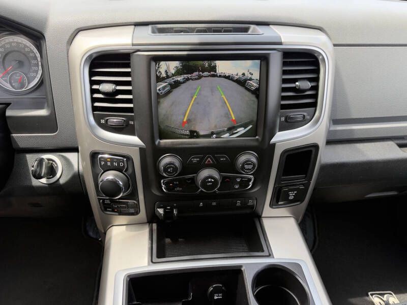 2015 RAM 1500 Image 17