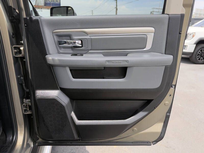 2015 RAM 1500 Image 21