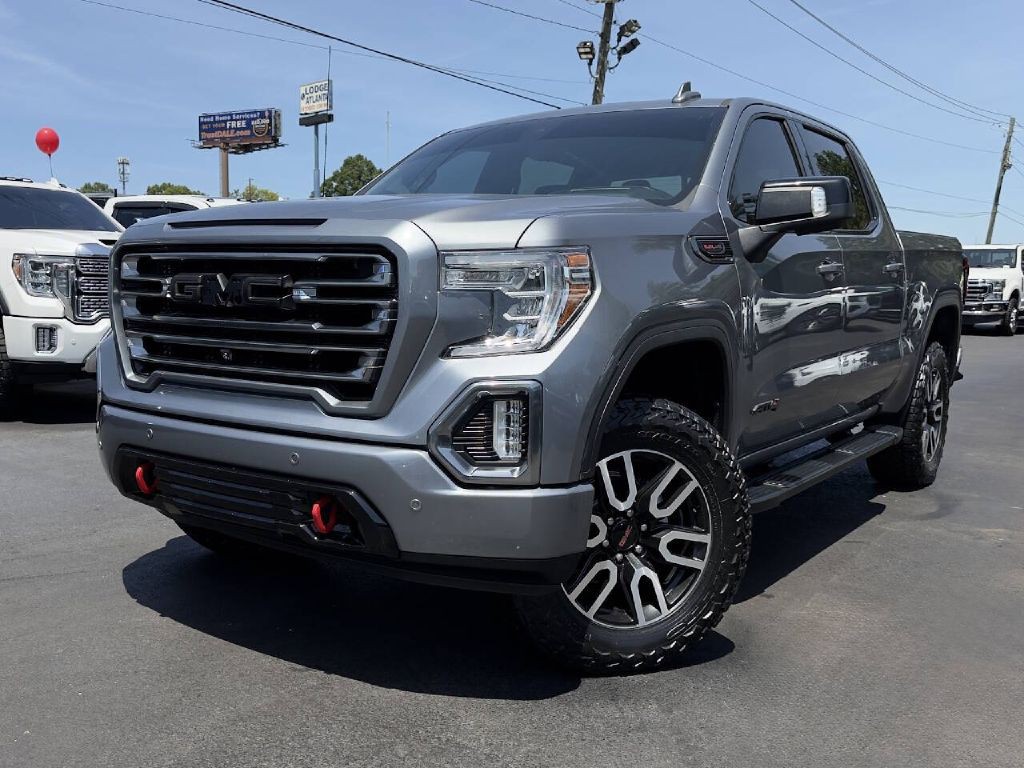 2020 GMC Sierra Image 2