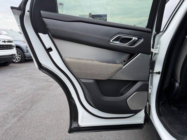 2019 Land Rover Range Rover Image 15