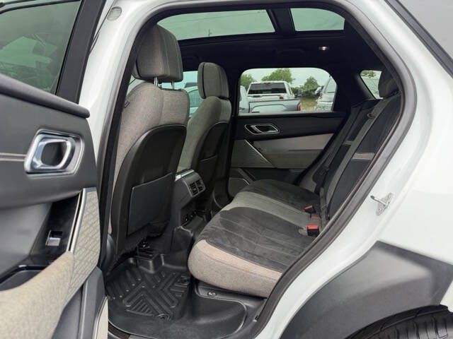 2019 Land Rover Range Rover Image 17