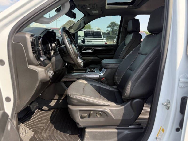 2024 Chevrolet Silverado 1500 Image 9