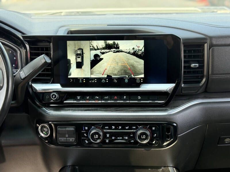 2024 Chevrolet Silverado 1500 Image 15