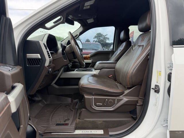 2017 Ford F-250 Image 10