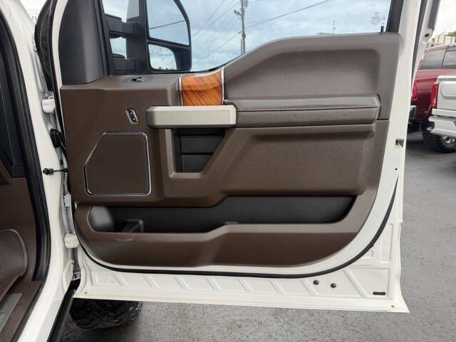 2017 Ford F-250 Image 20