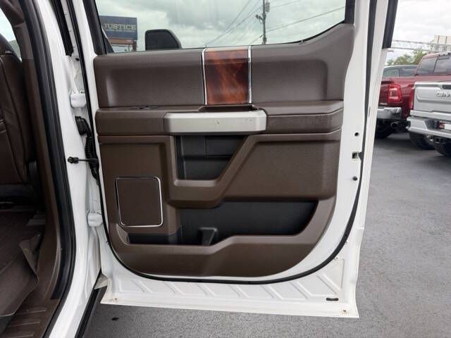 2017 Ford F-250 Image 22