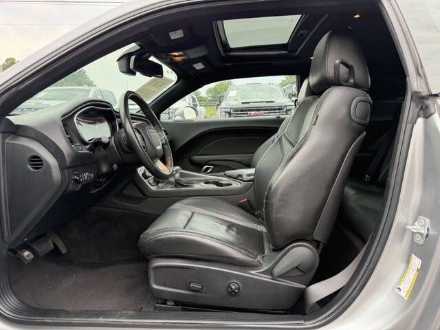2018 Dodge Challenger Image 9