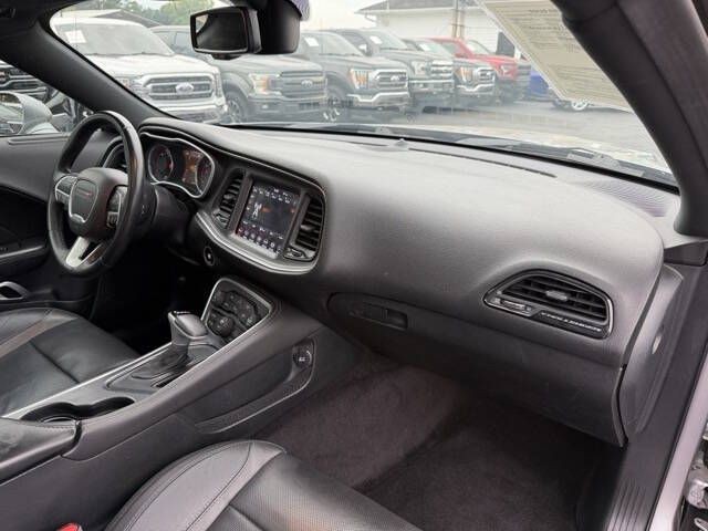 2018 Dodge Challenger Image 13