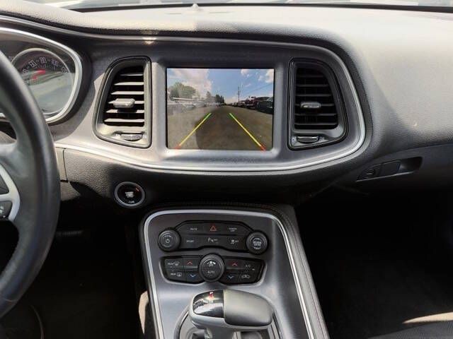 2018 Dodge Challenger Image 18