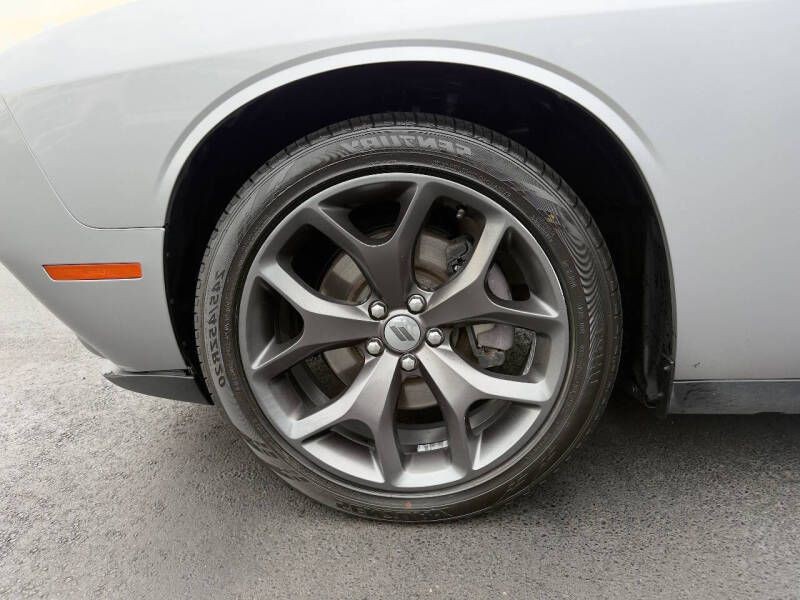 2018 Dodge Challenger Image 21