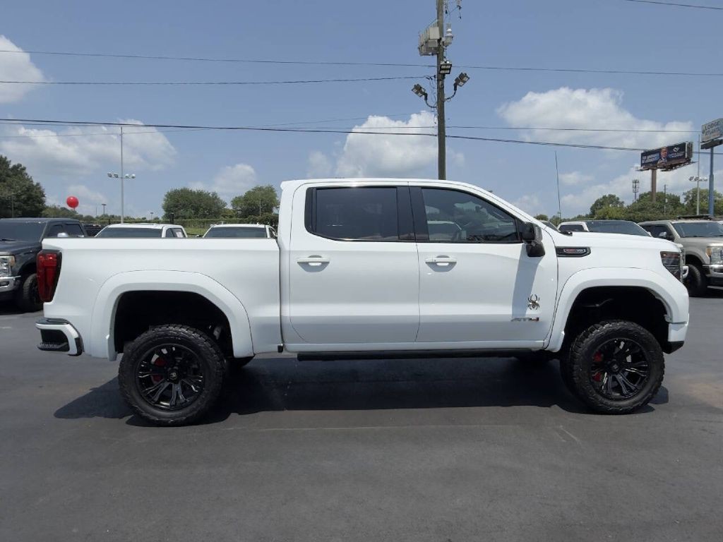 2023 GMC Sierra Image 5