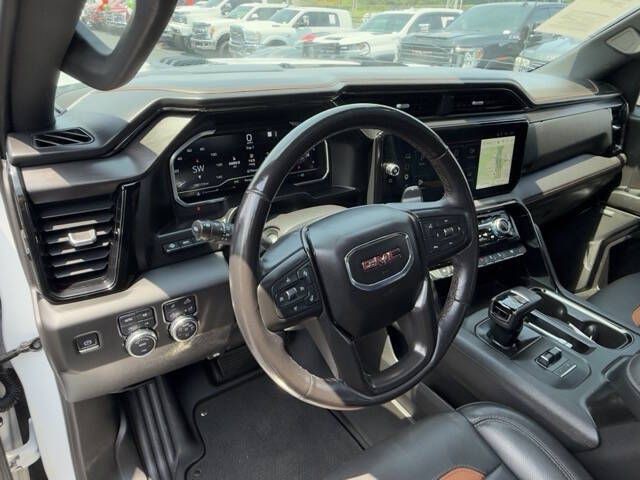 2023 GMC Sierra Image 13