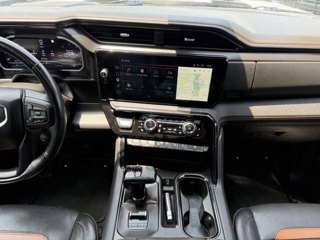 2023 GMC Sierra Image 16