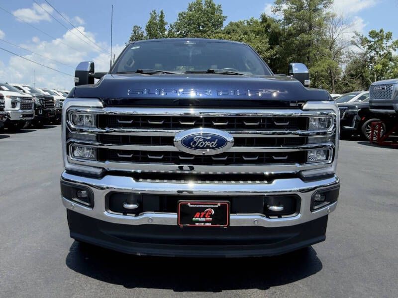 2024 Ford F-250 Image 2