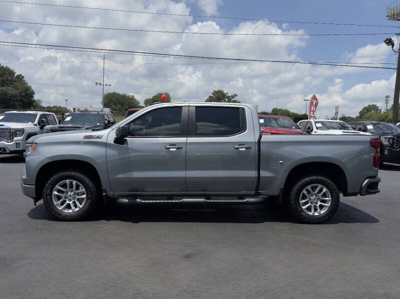 2023 Chevrolet Silverado 1500 Image 3