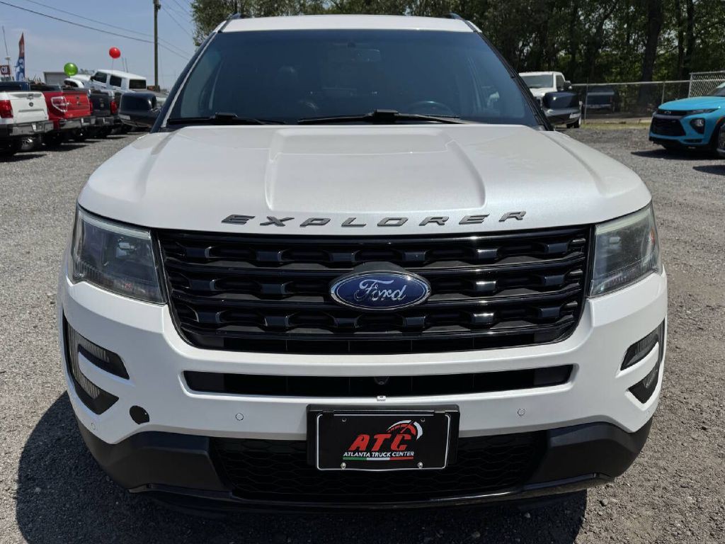 2016 Ford Explorer Image 3