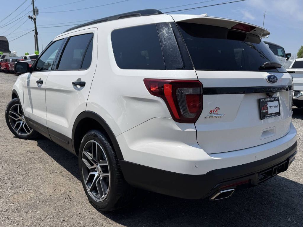 2016 Ford Explorer Image 7