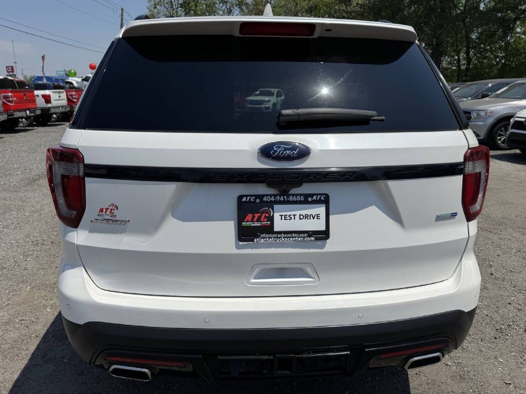 2016 Ford Explorer Image 8