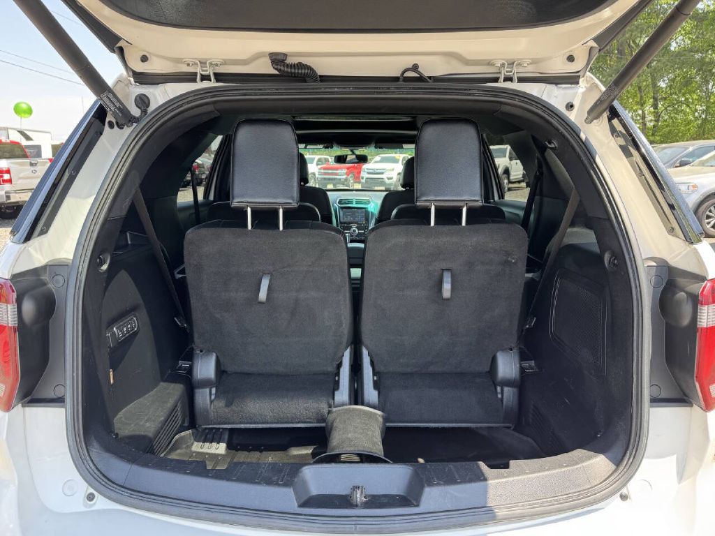 2016 Ford Explorer Image 10
