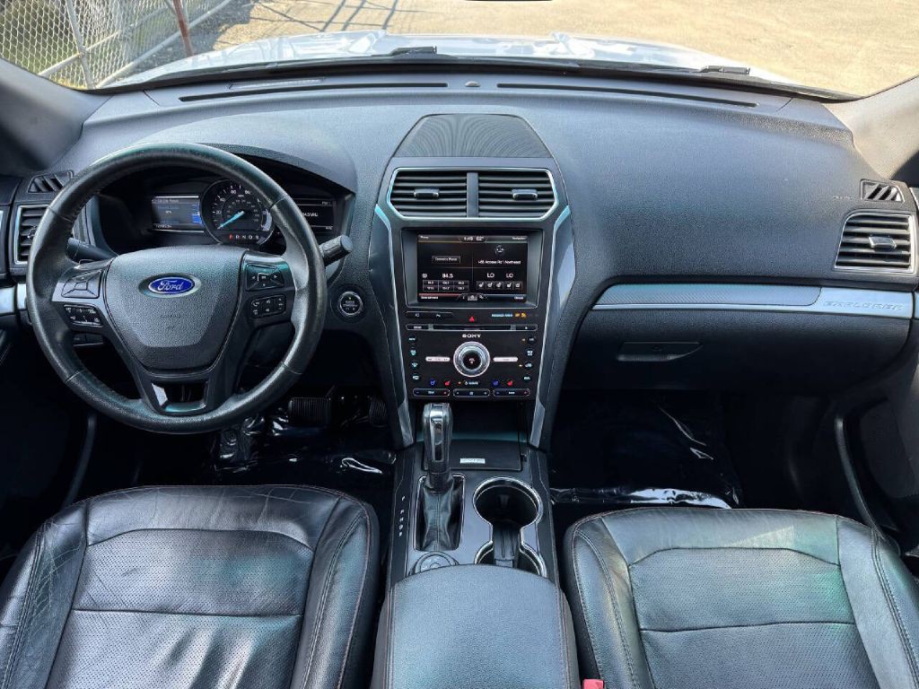 2016 Ford Explorer Image 23