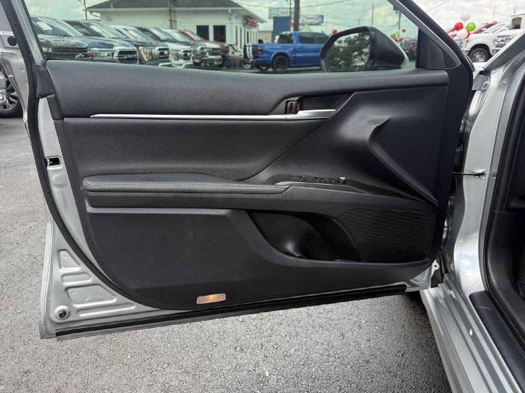 2024 Toyota Camry Image 18