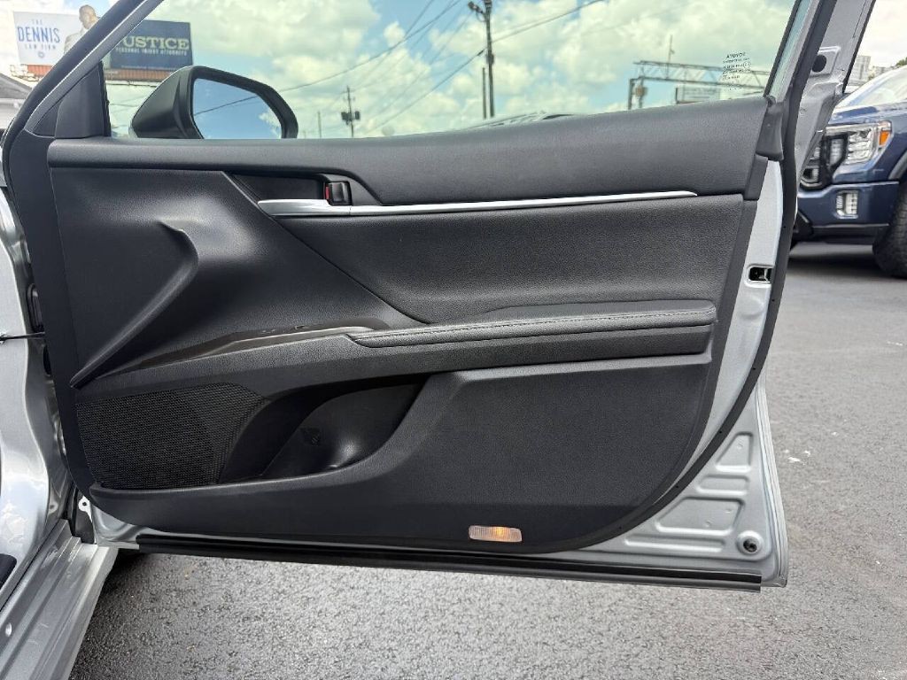 2024 Toyota Camry Image 19