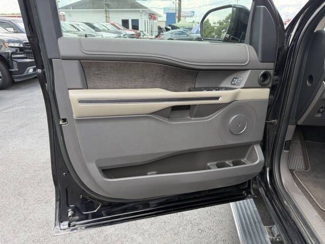 2019 Ford Expedition Image 24