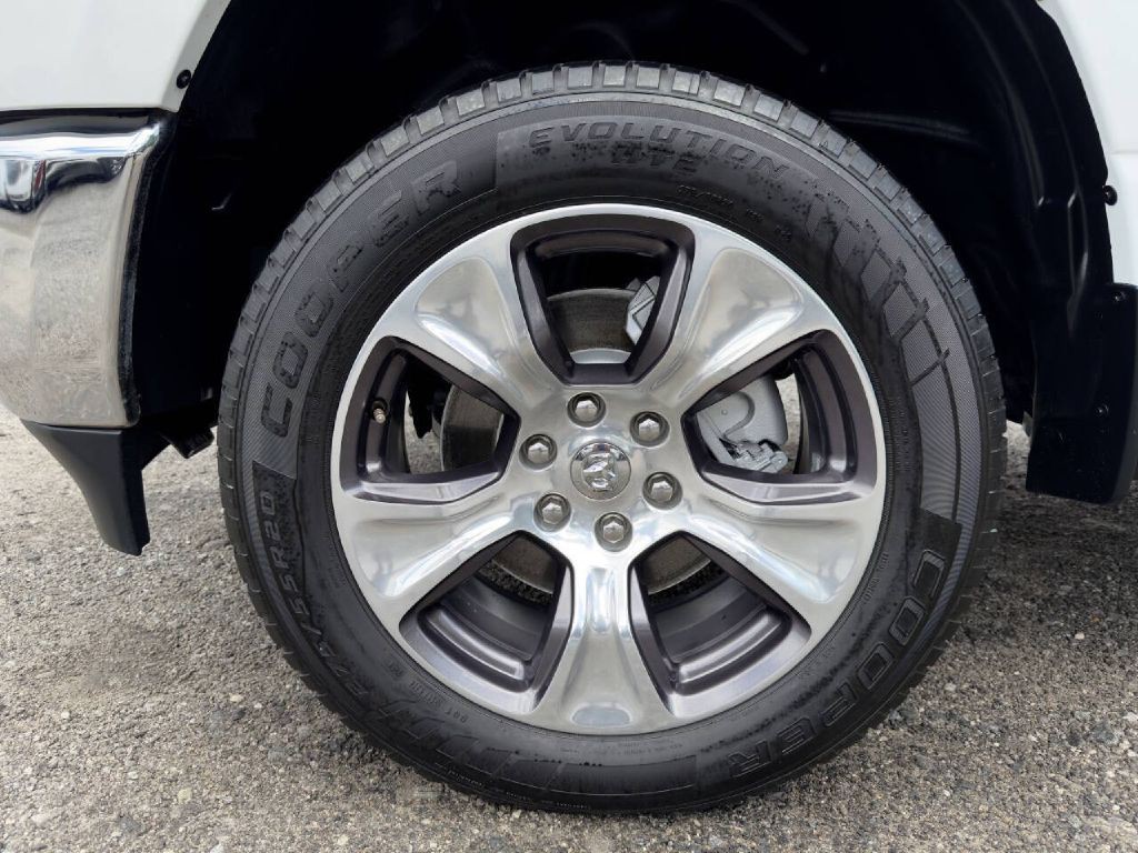 2020 RAM 1500 Image 24