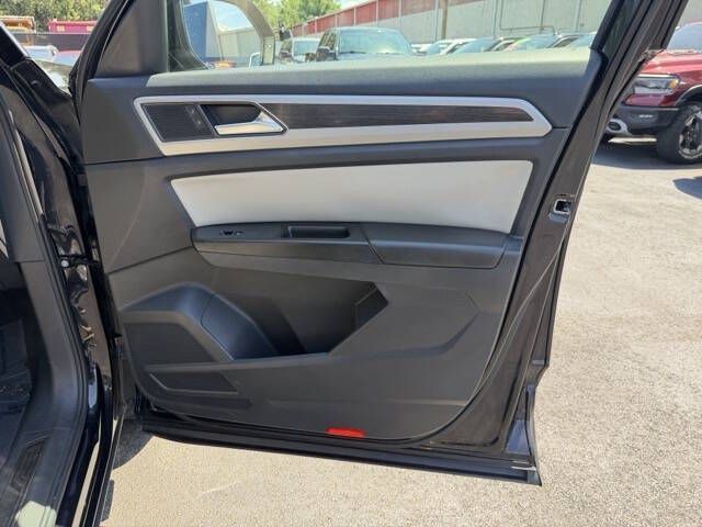 2018 Volkswagen Atlas Image 24