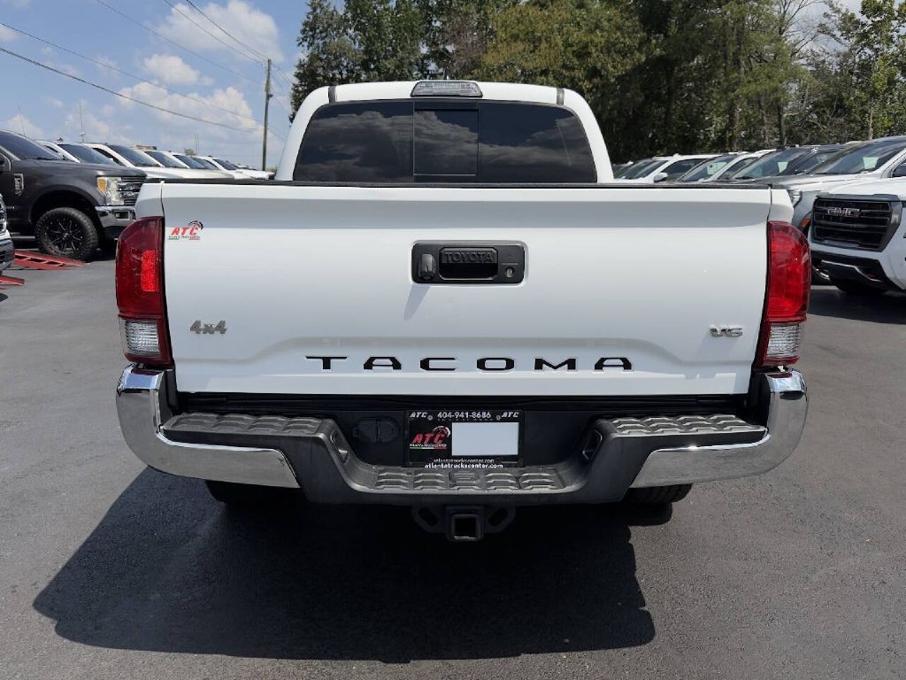 2017 Toyota Tacoma Image 7
