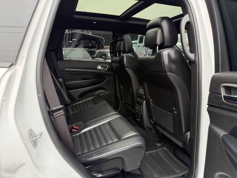 2020 Jeep Grand Cherokee Image 12