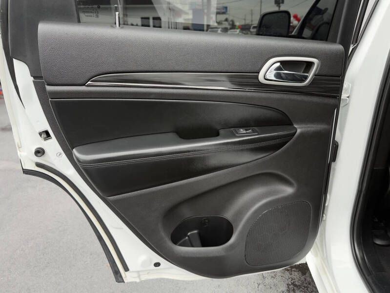 2020 Jeep Grand Cherokee Image 23