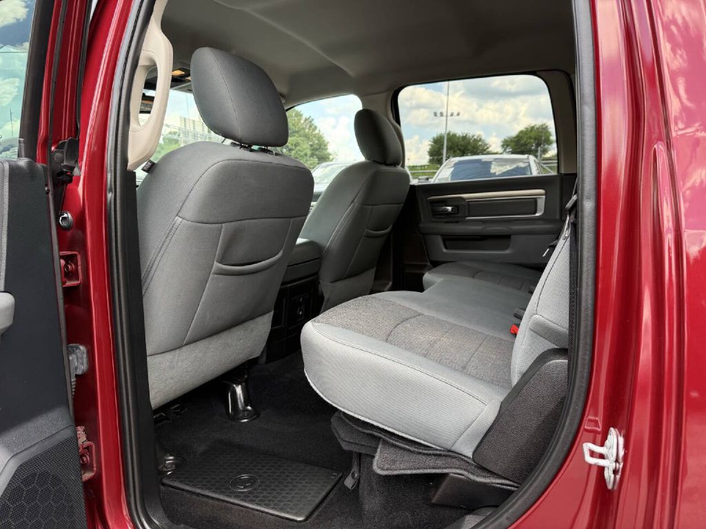 2015 RAM 1500 Image 10