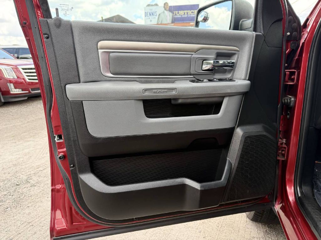 2015 RAM 1500 Image 18