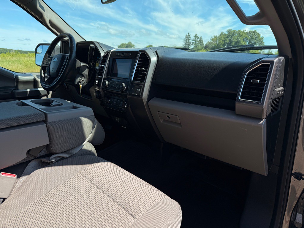 2016 Ford F-150 Image 17