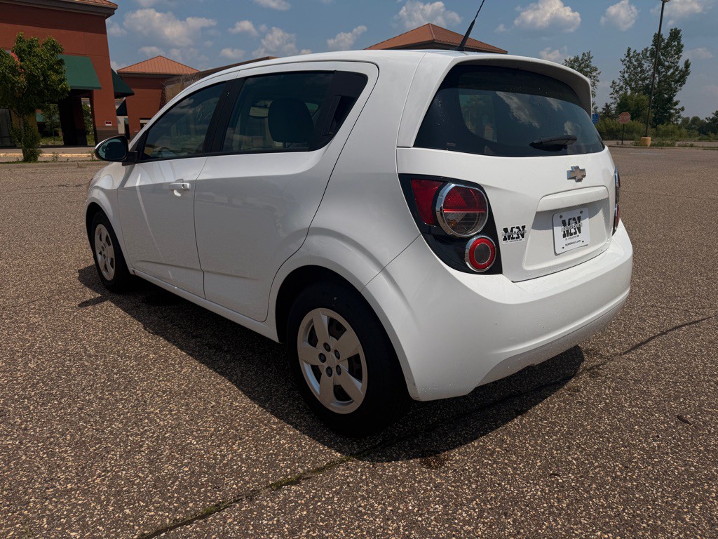 2014 Chevrolet Sonic Image 7