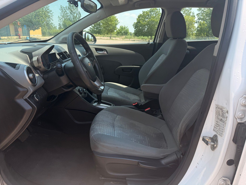 2014 Chevrolet Sonic Image 10