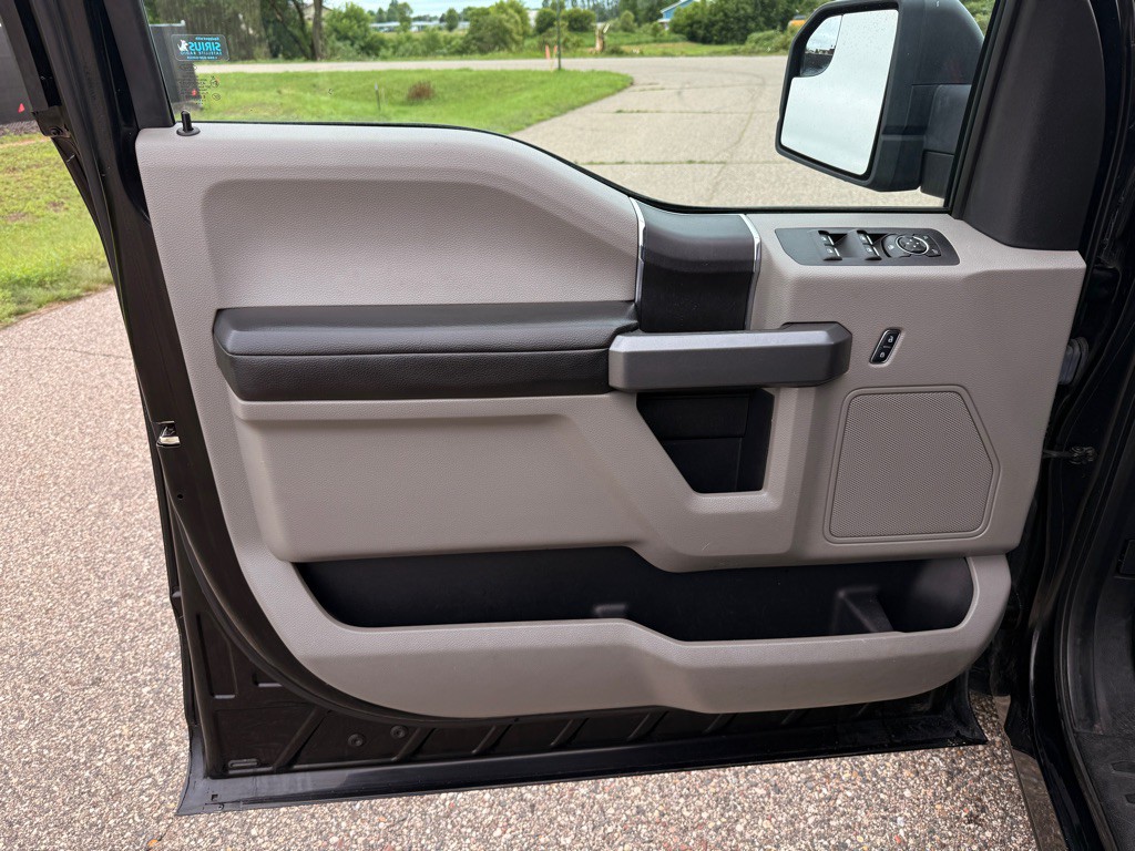 2017 Ford F-150 Image 11