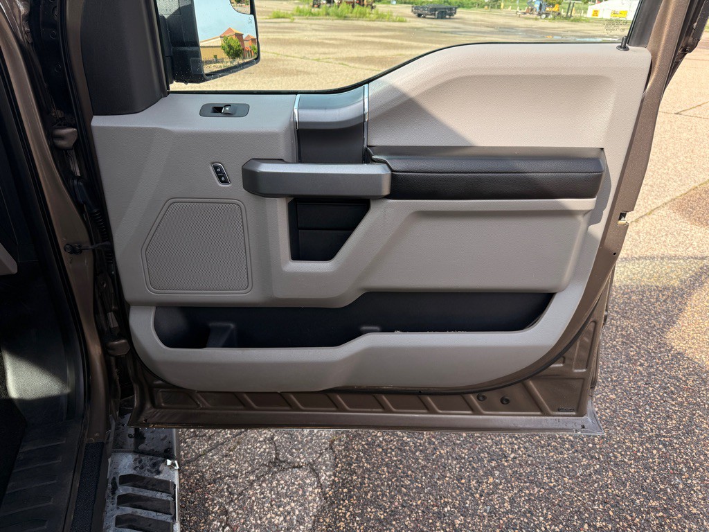 2017 Ford F-150 Image 19