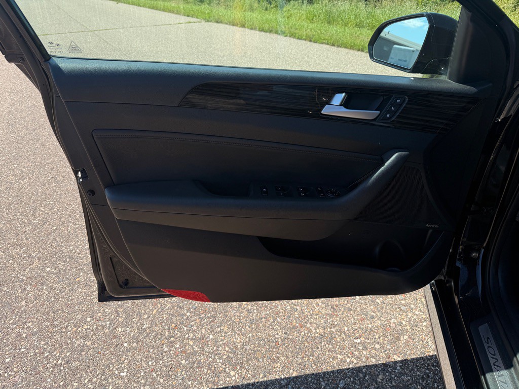 2016 Hyundai Sonata Image 12