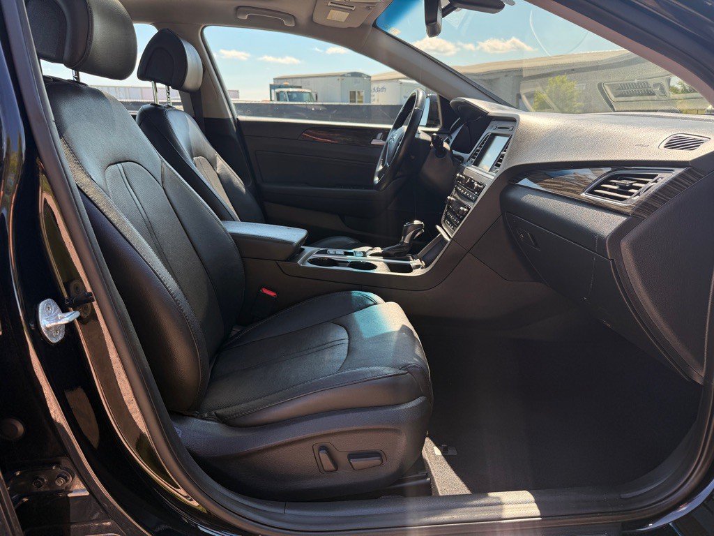 2016 Hyundai Sonata Image 16