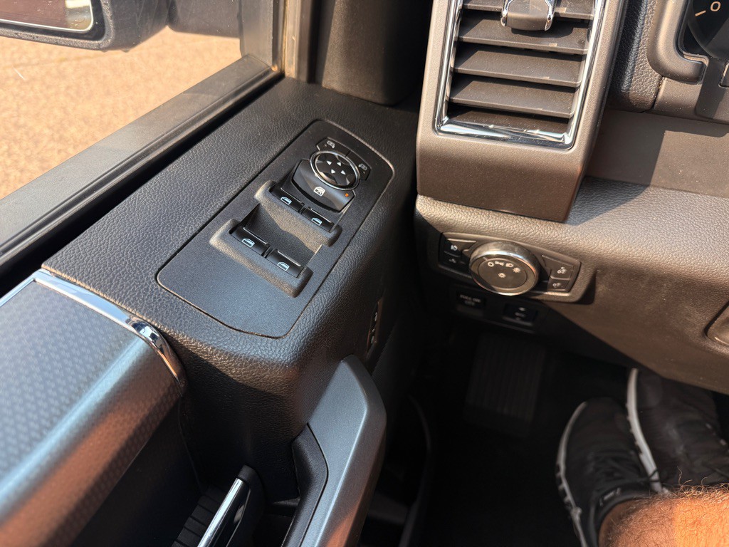 2016 Ford F-150 Image 28