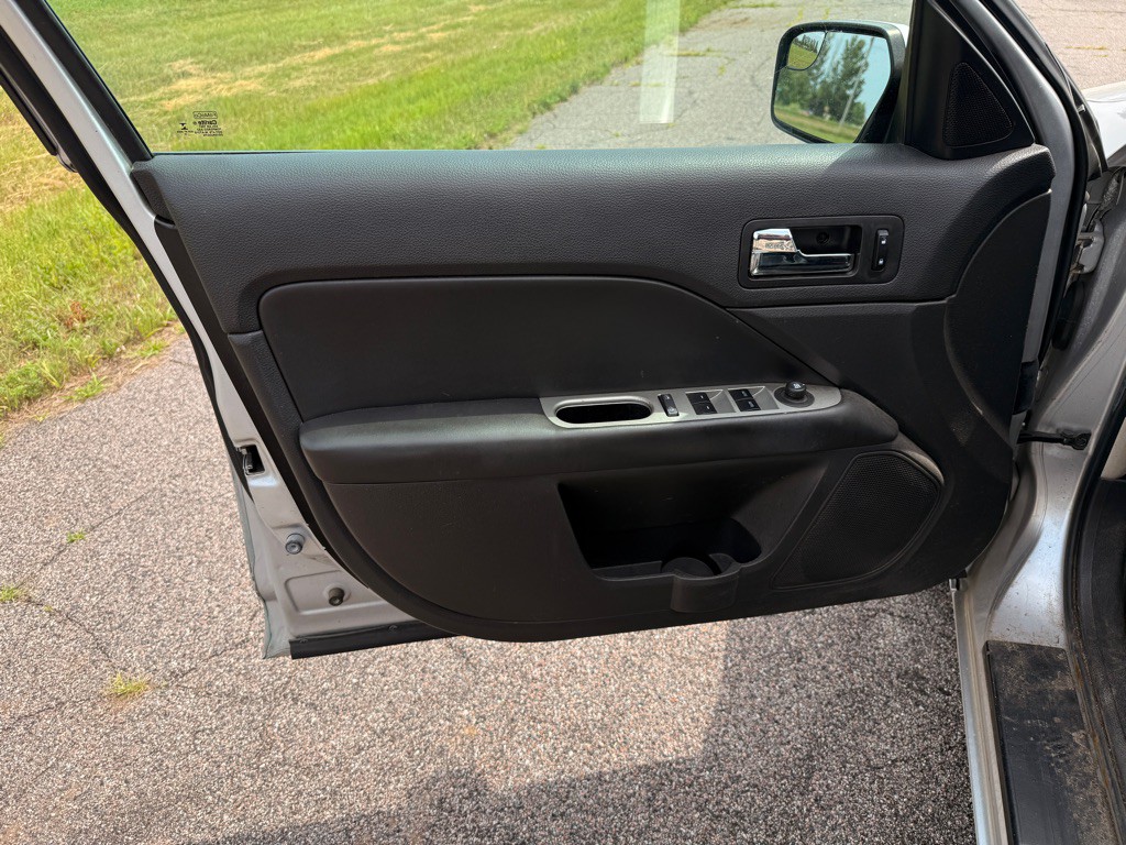 2012 Ford Fusion Image 11
