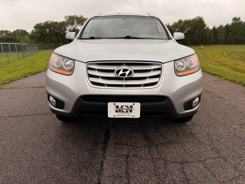 2010 Hyundai Santa Fe Image 2