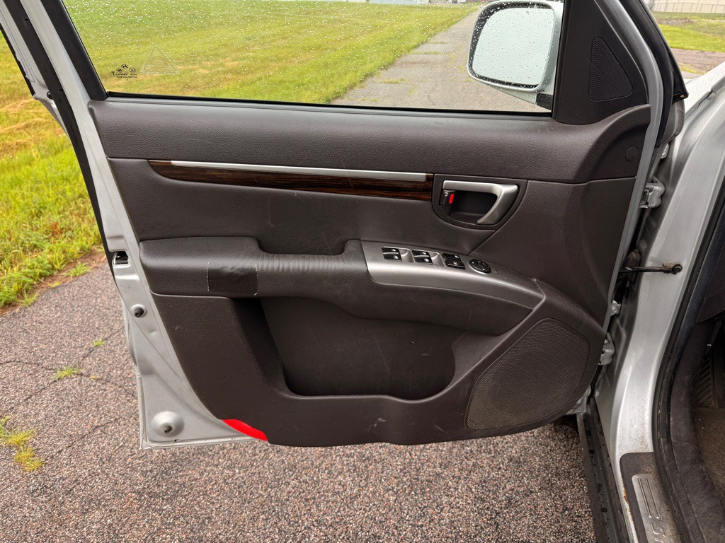2010 Hyundai Santa Fe Image 12