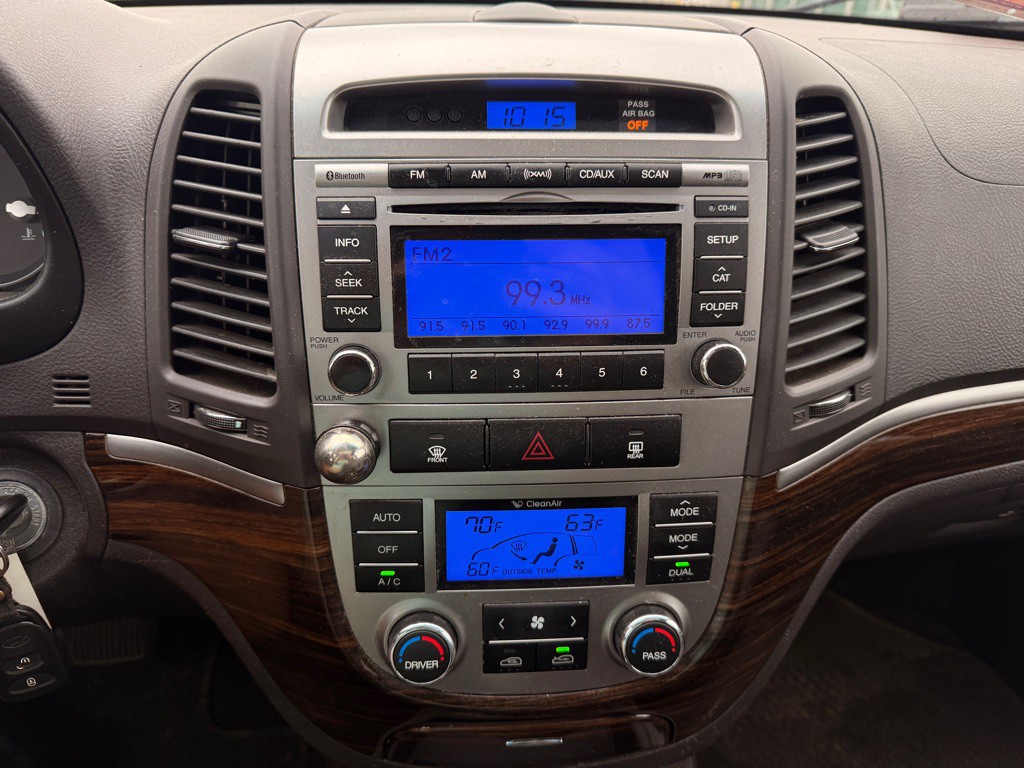2010 Hyundai Santa Fe Image 22