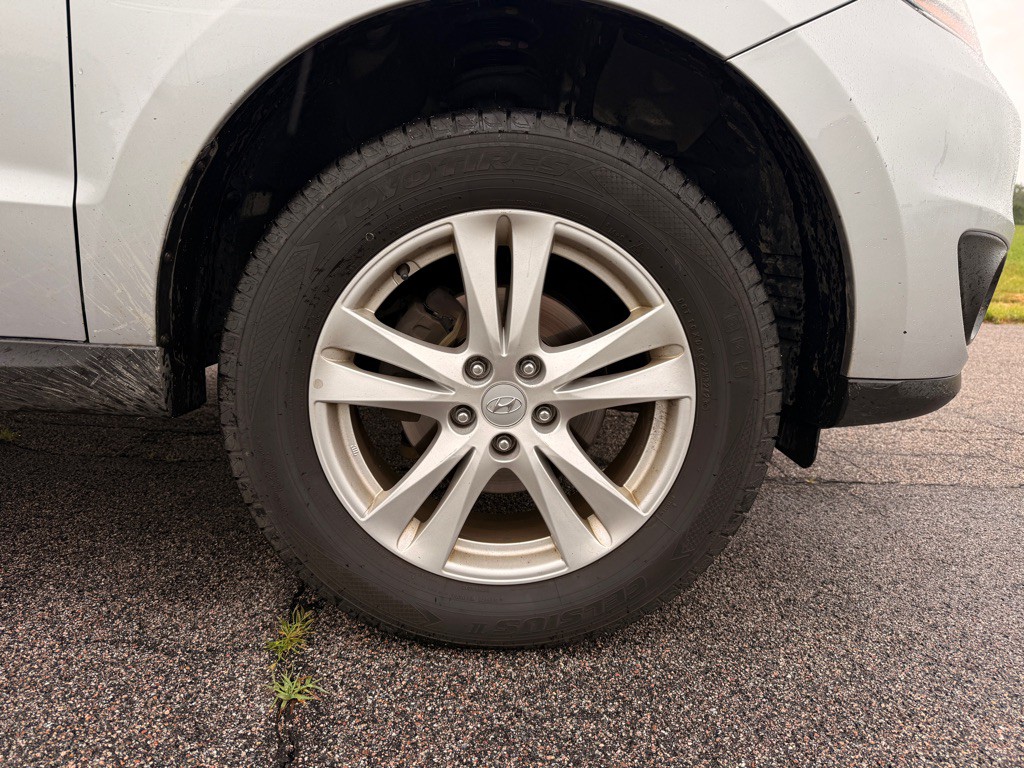 2010 Hyundai Santa Fe Image 28