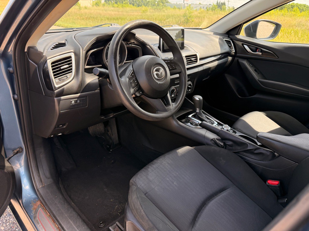 2016 Mazda Mazda3 Image 9